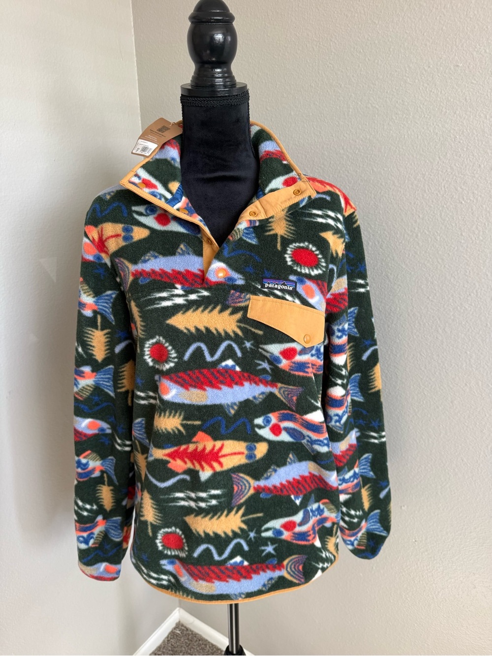 Patagonia Synchilla Pullover in Salmon Energy Small - Picture 2 of 5